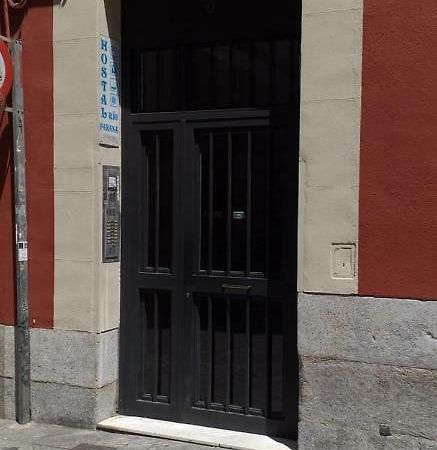 Hostal Rio Parana Madrid Exteriör bild